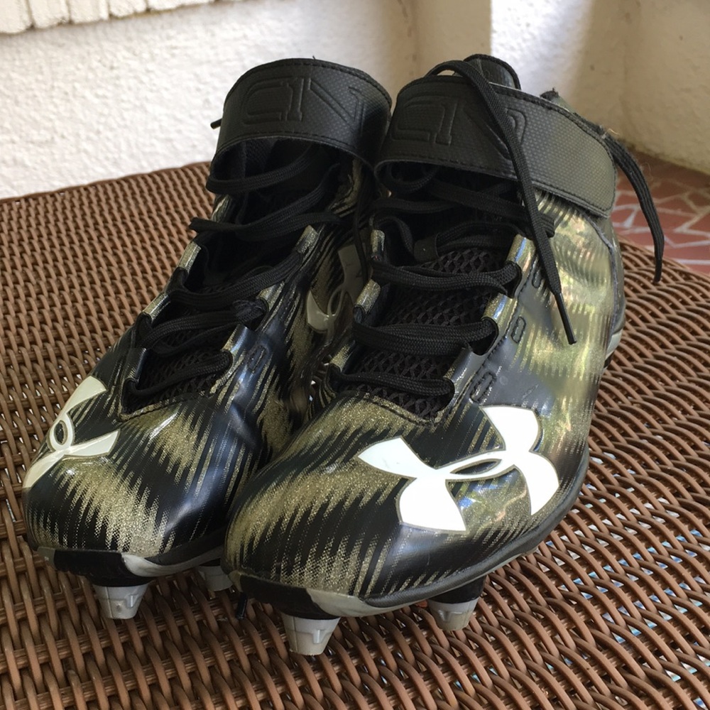 Under Armour C1n size 9.5 football cleats